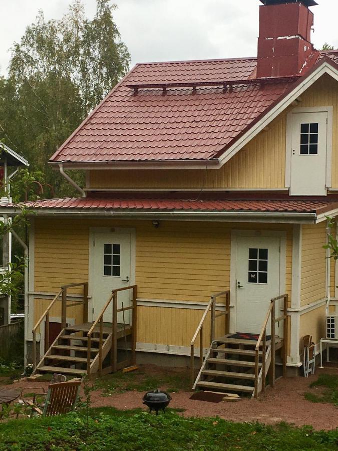 Guest House Nina Art ก็อตกา ภายนอก รูปภาพ